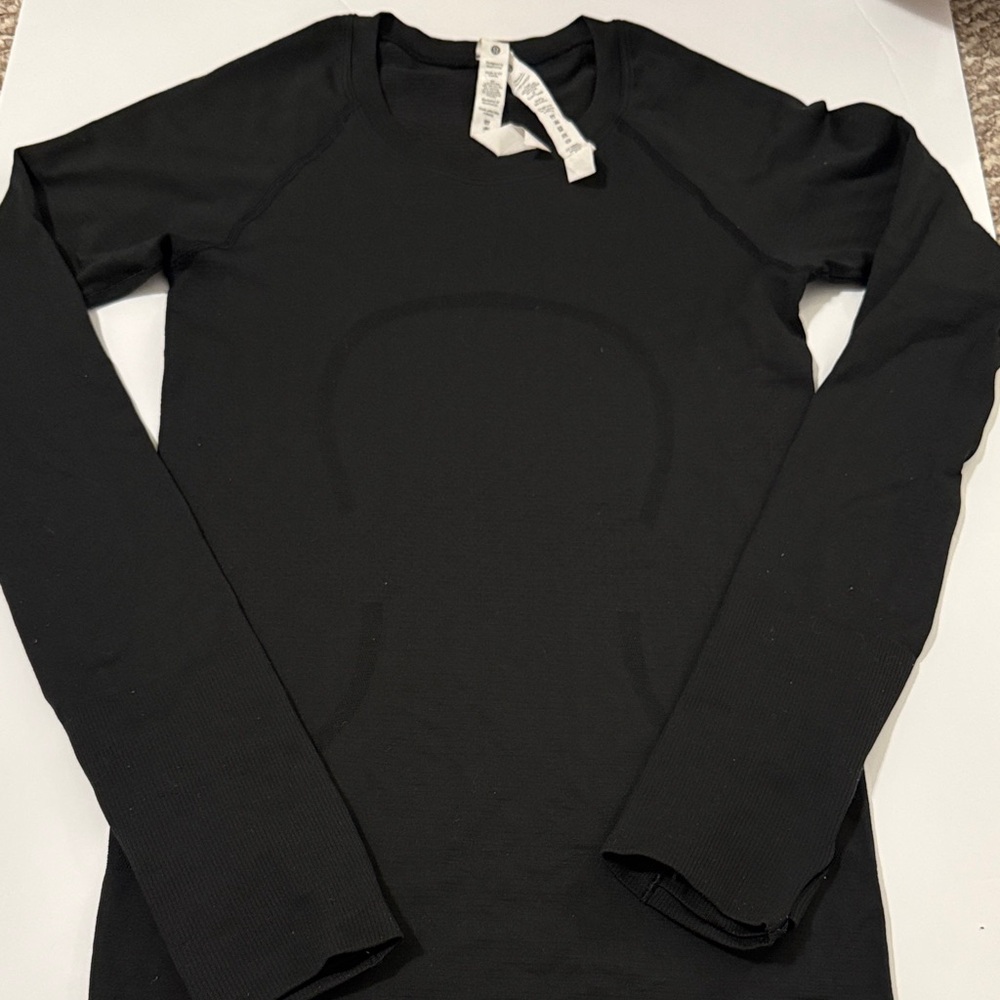 Lululemon Black Long Sleeve Swiftly Tech Shirt - Size 2